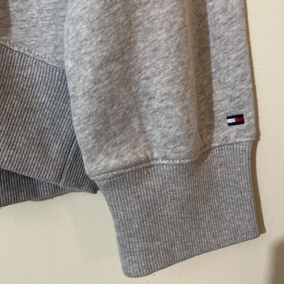 Tommy Hilfiger Women’s Sweatshirt - Picture 7 of 8